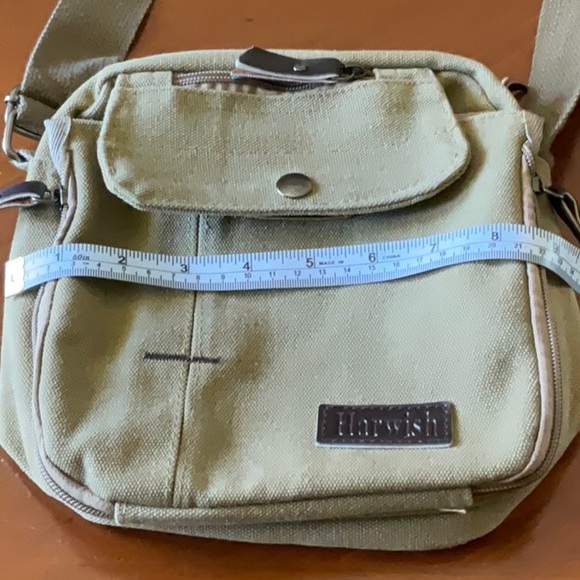 💖Harwish tan canvas crossbody bag. - Picture 5 of 7
